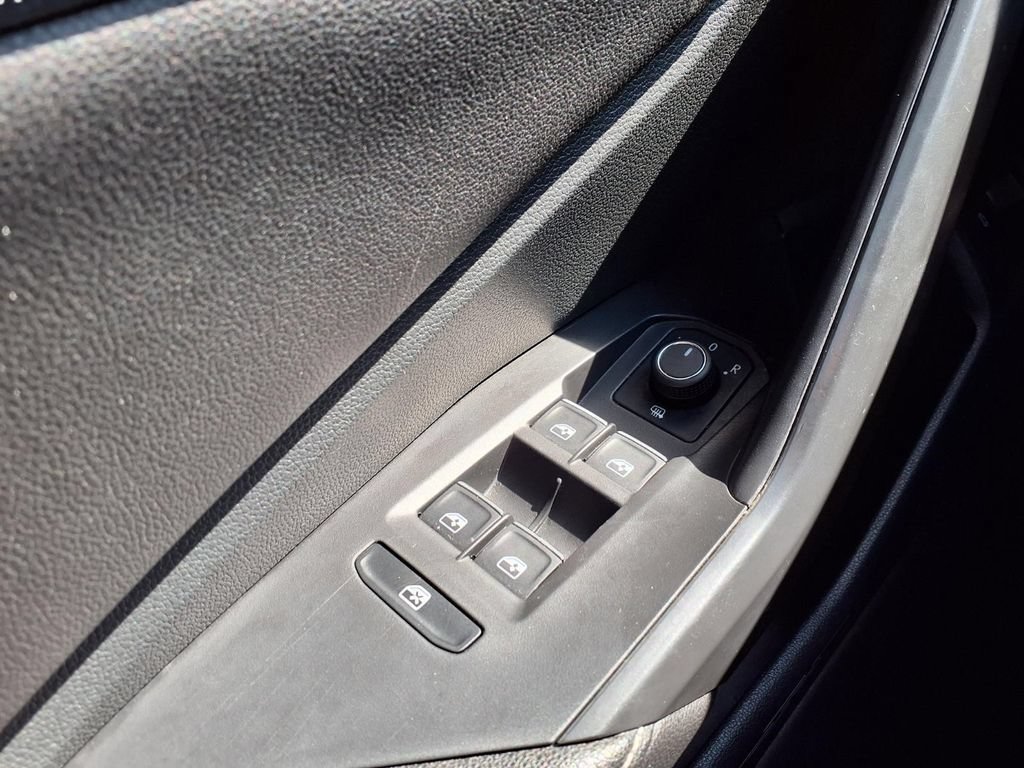Used 2025 Volkswagen Jetta Sport FWD image 24