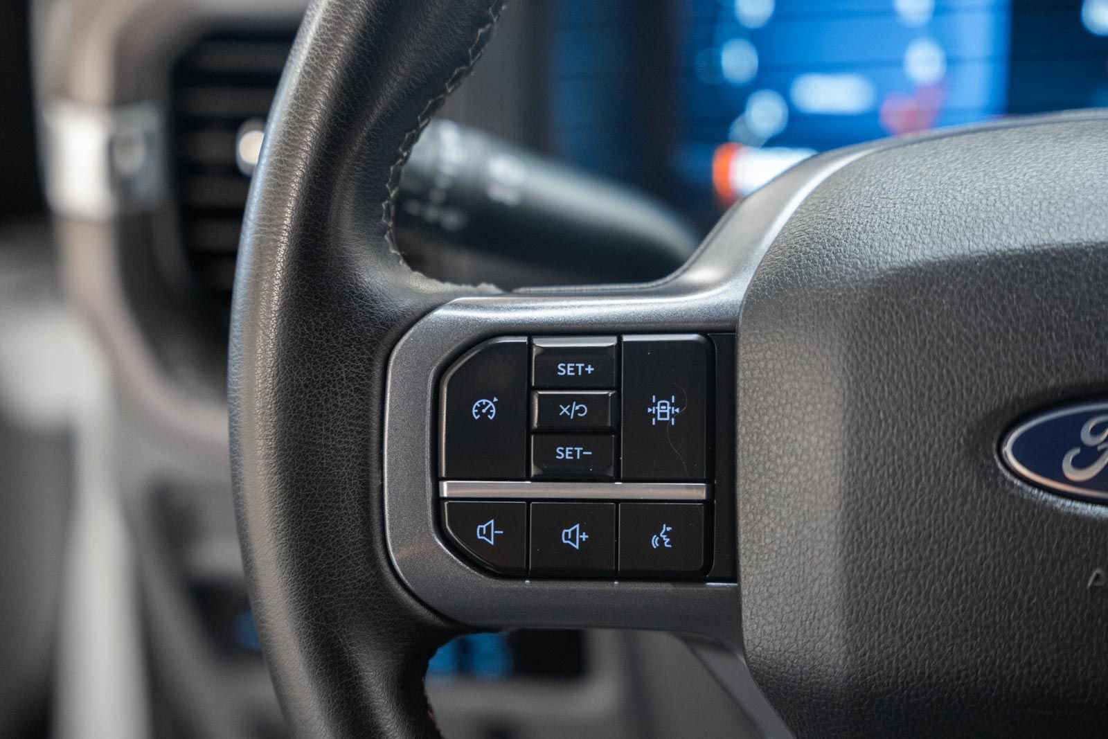 Certified 2025 Ford F150 XLT w/ Equipment Group 301A Standard AWD/4WD image 28