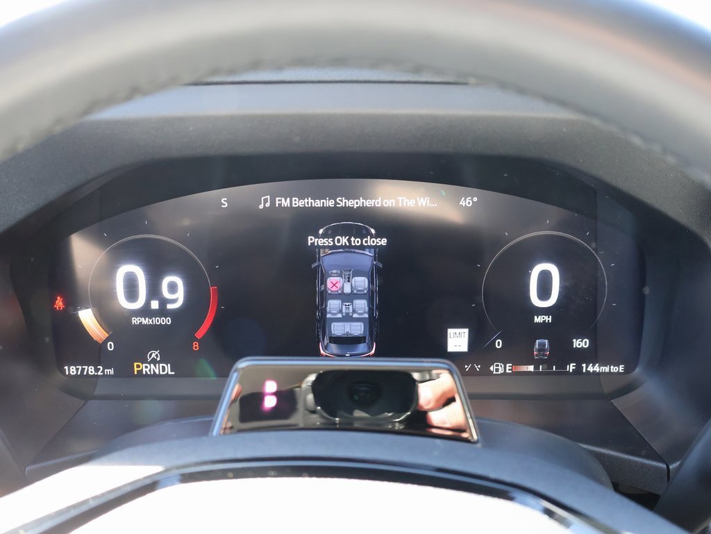 Certified 2025 Ford Explorer Platinum w/ LUX Leather Package image 31