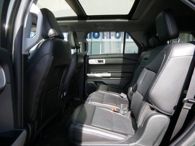 Certified 2023 Ford Explorer Limited w/ Hybrid Equipment Group 310A AWD/4WD image 17