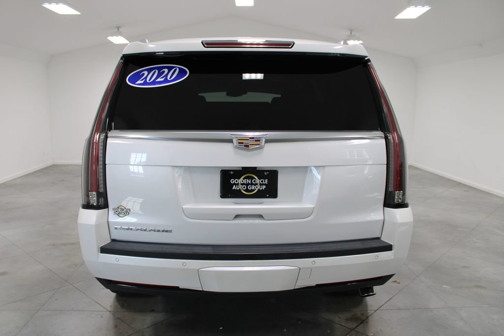 Used 2020 Cadillac Escalade Premium Luxury AWD/4WD image 9