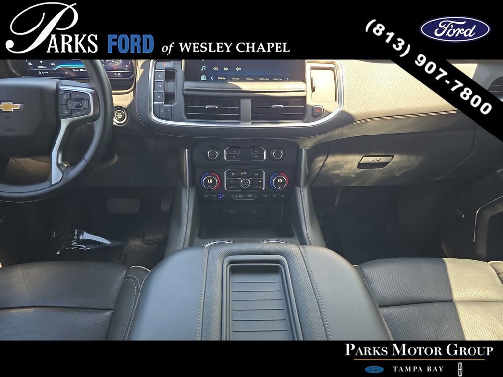 Used 2024 Chevrolet Suburban Premier image 13
