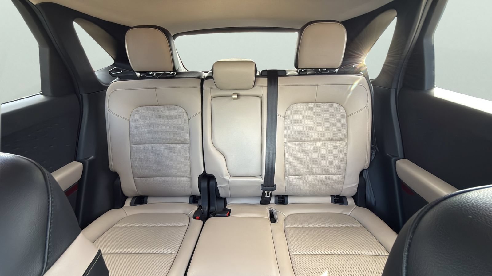Certified 2020 Ford Escape SEL FWD image 29