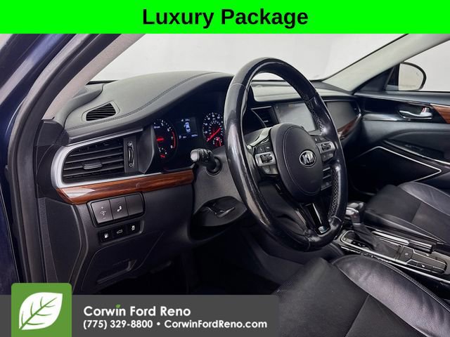 Used 2017 Kia Cadenza Premium w/ Luxury Package image 9