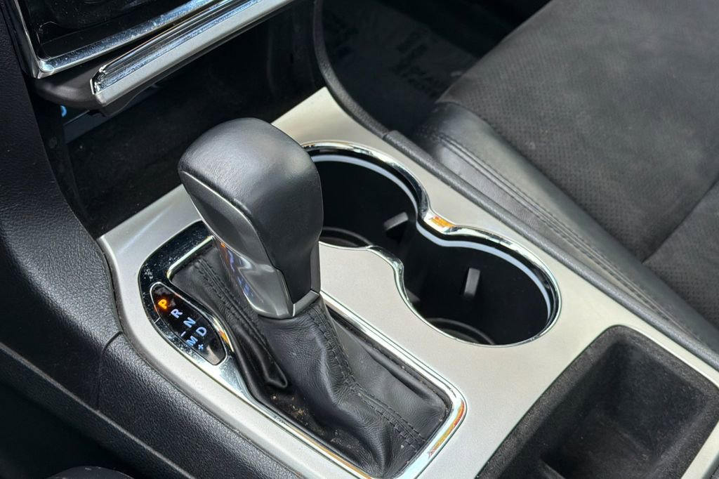 Used 2019 Jeep Grand Cherokee Altitude AWD/4WD image 18