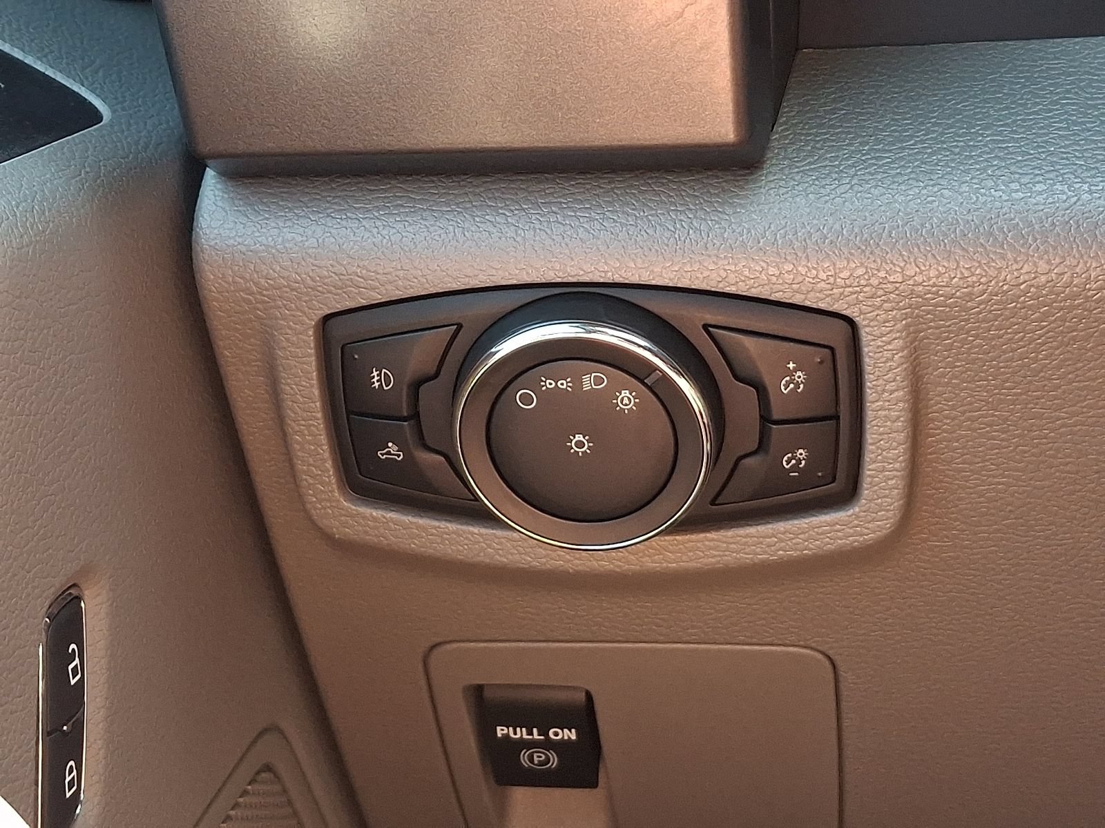 Certified 2018 Ford F150 XLT AWD/4WD image 23