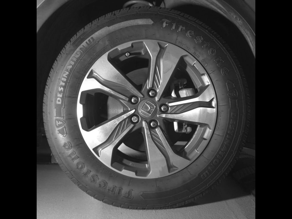 Used 2019 Honda CR-V LX image 9