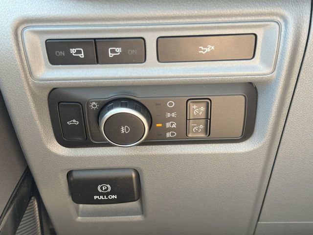 Certified 2022 Ford F150 XLT w/ Equipment Group 302A High image 19