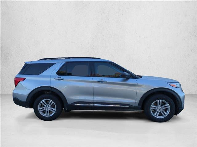 Certified 2023 Ford Explorer XLT AWD/4WD image 4