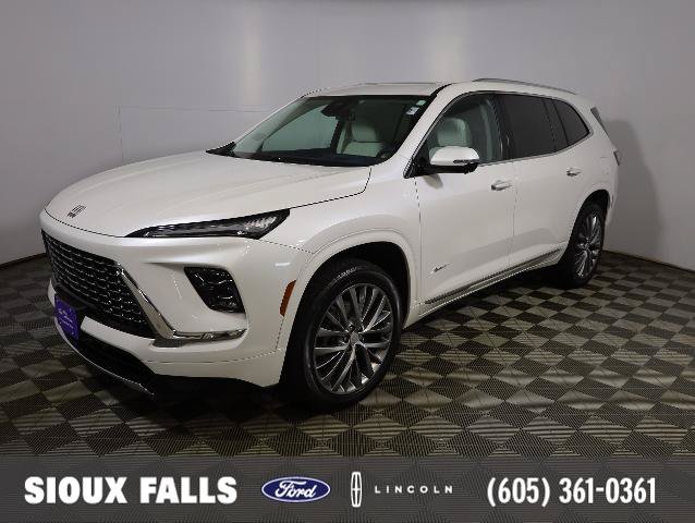 Used 2025 Buick Enclave Avenir w/ Trailering Package, 5000 lbs. AWD/4WD image 1