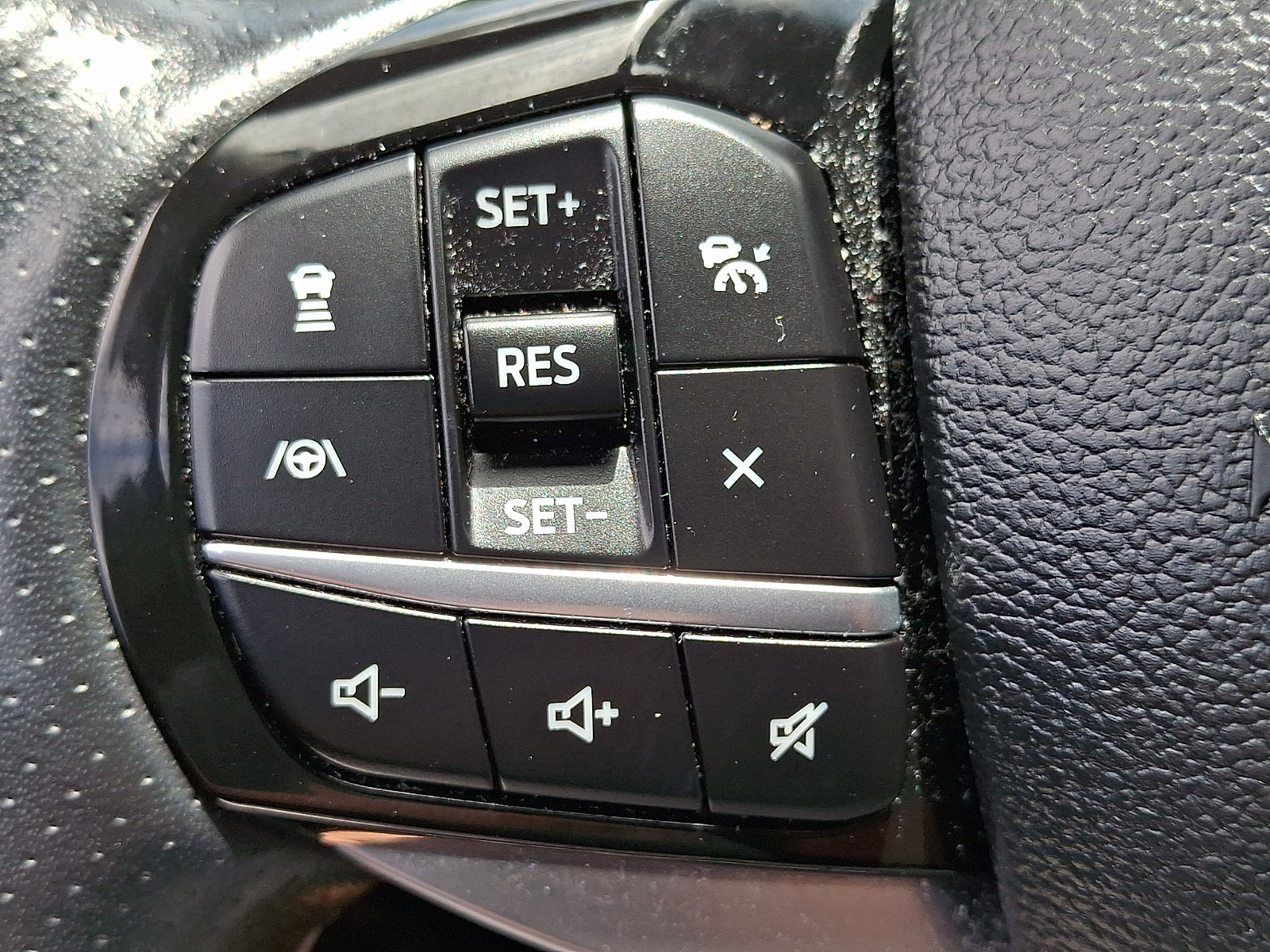 Certified 2022 Ford Explorer ST w/ Equipment Group 401A AWD/4WD image 23