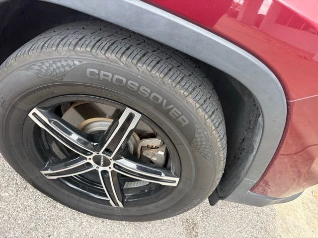 Used 2020 Jeep Cherokee Latitude FWD image 12