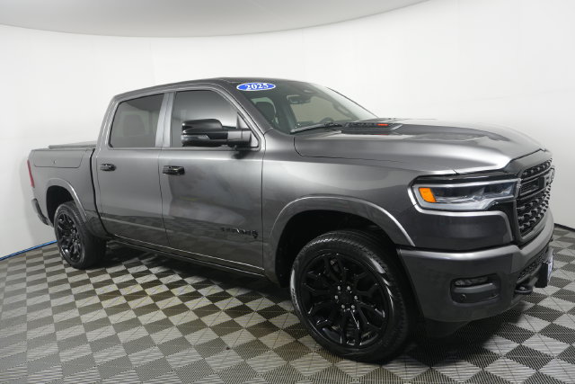 Used 2025 RAM 1500 Limited AWD/4WD image 2