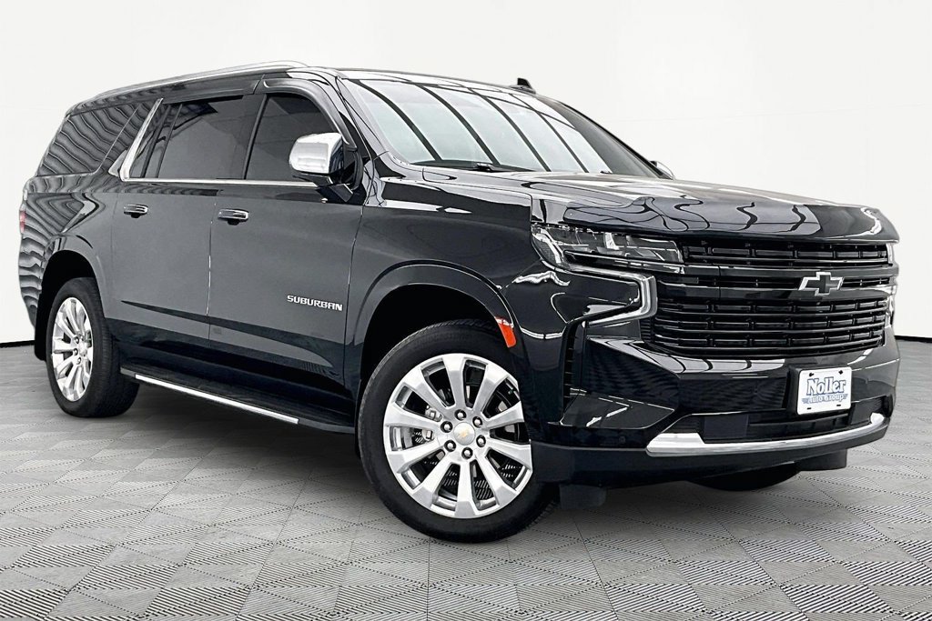 Used 2024 Chevrolet Suburban Premier AWD/4WD image 12