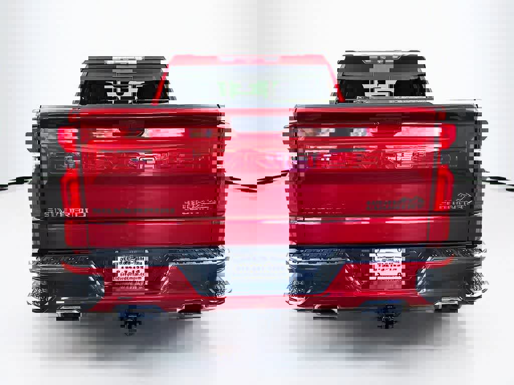 Used 2021 Chevrolet Silverado 1500 High Country w/ Technology Package image 4