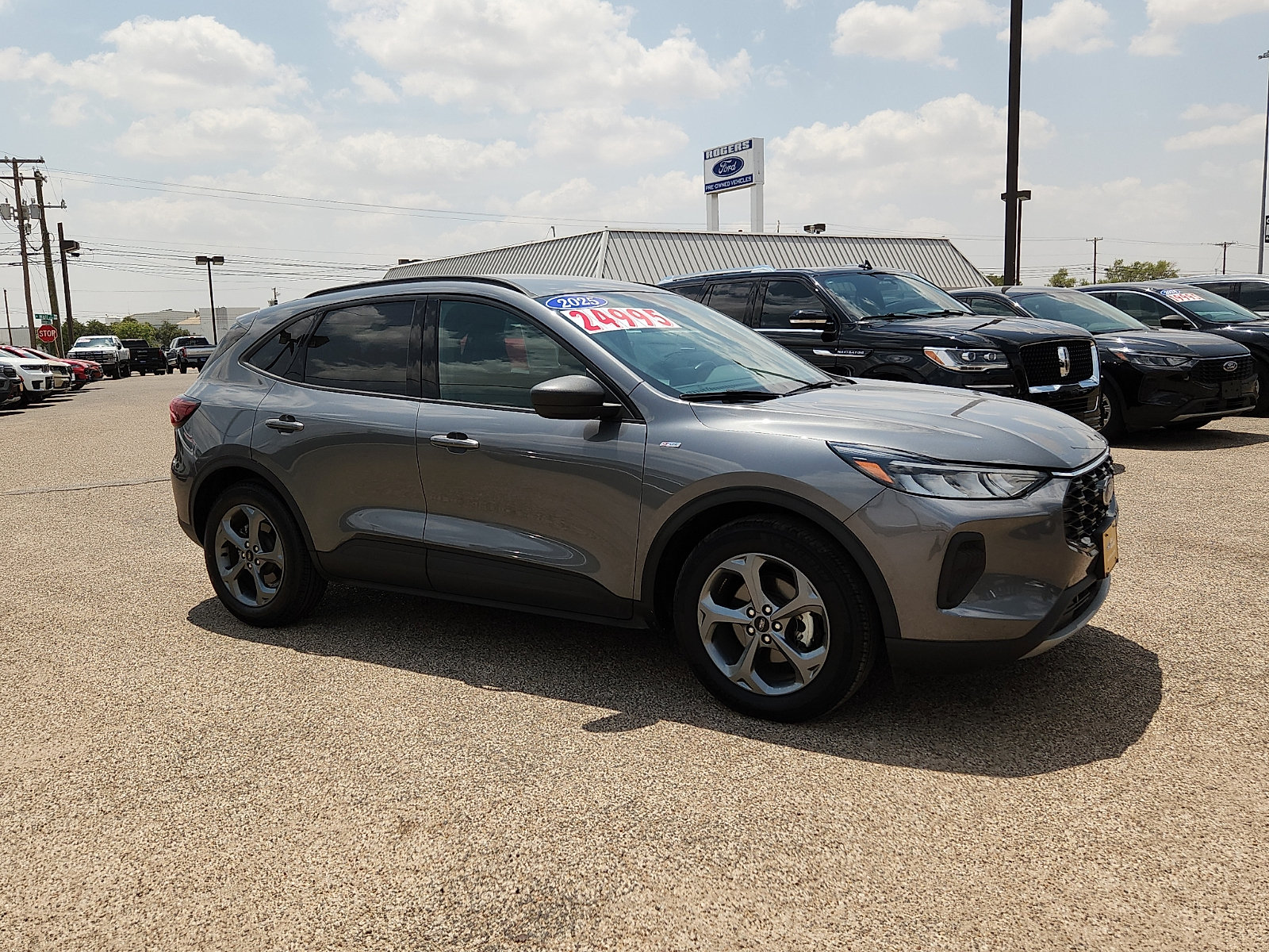 Certified 2025 Ford Escape ST-Line FWD image 8