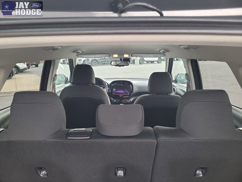 Used 2025 Kia Soul LX w/ LX Technology Package image 30