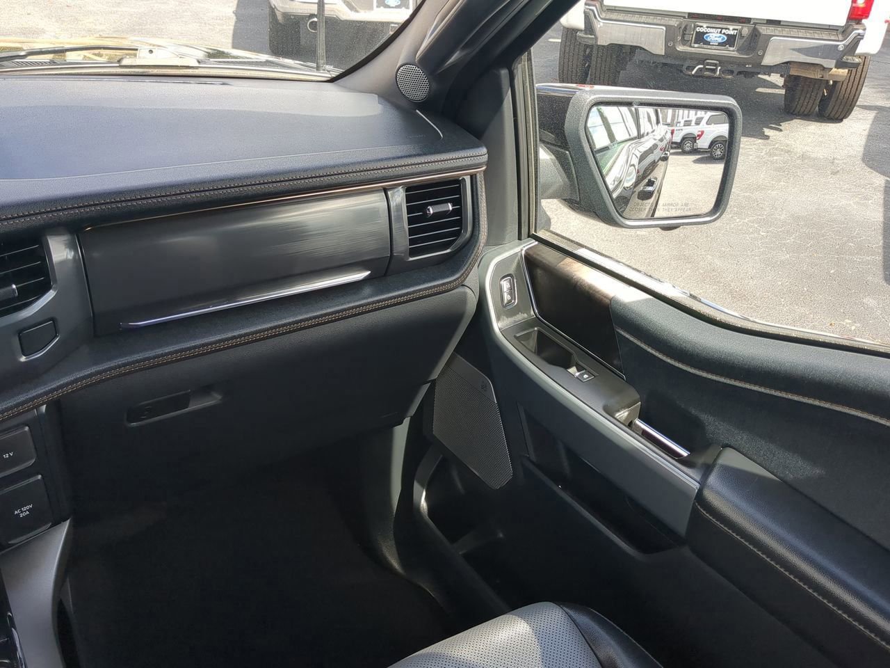 Certified 2023 Ford F150 Lightning Lariat w/ Max Trailer Tow Package image 17