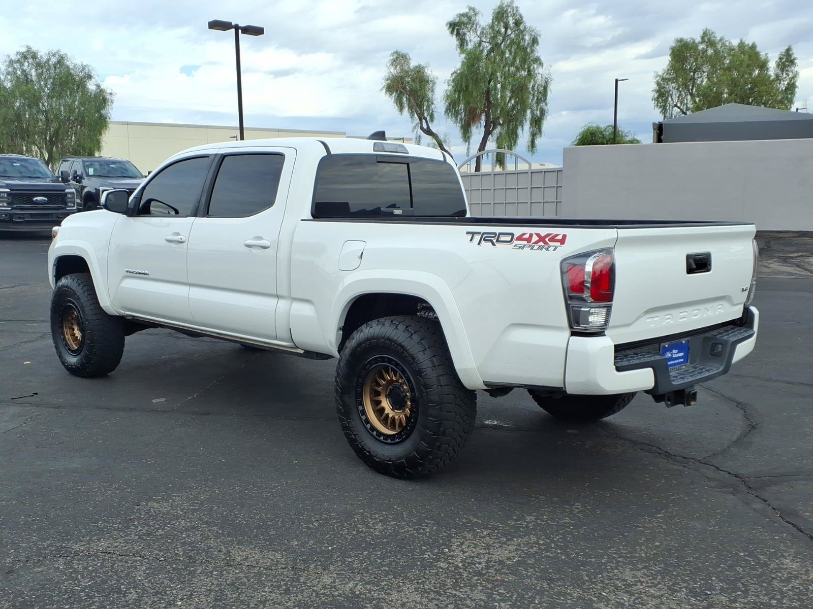 Used 2023 Toyota Tacoma TRD Sport AWD/4WD image 4