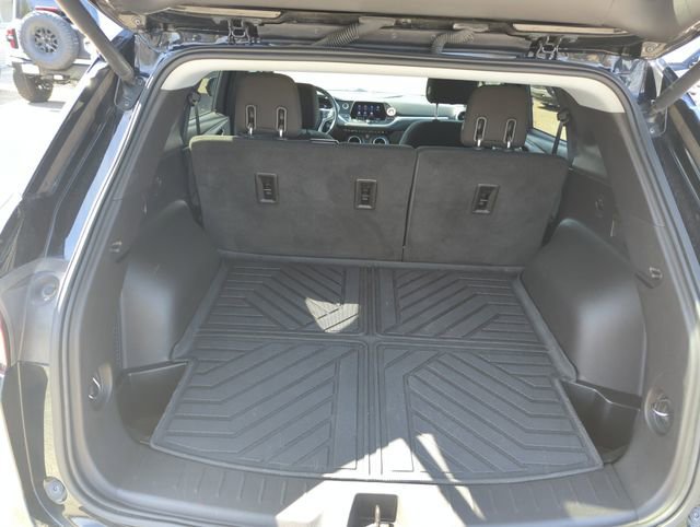Used 2020 Chevrolet Blazer LT FWD image 15