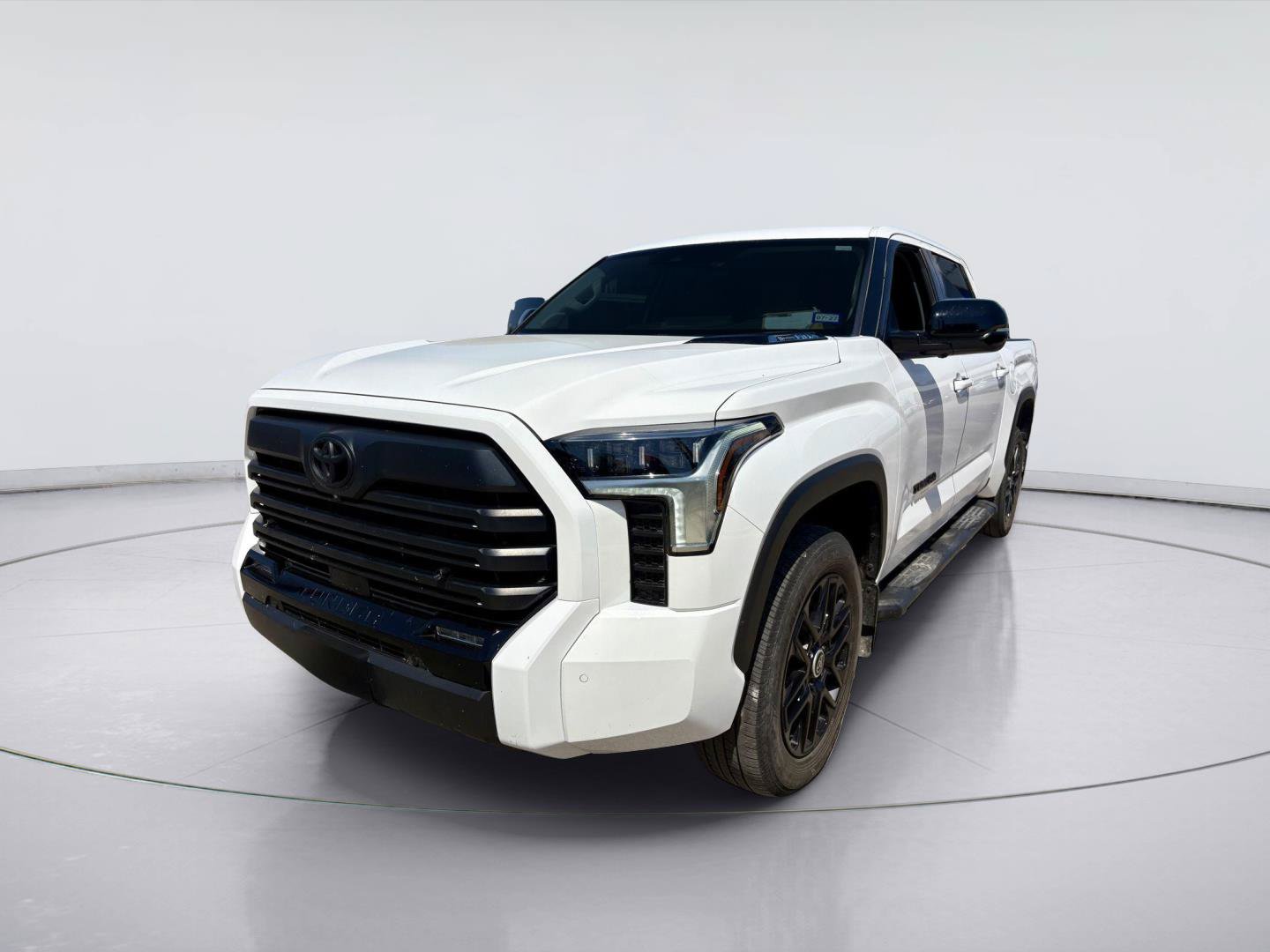 Used 2024 Toyota Tundra Limited AWD/4WD image 5
