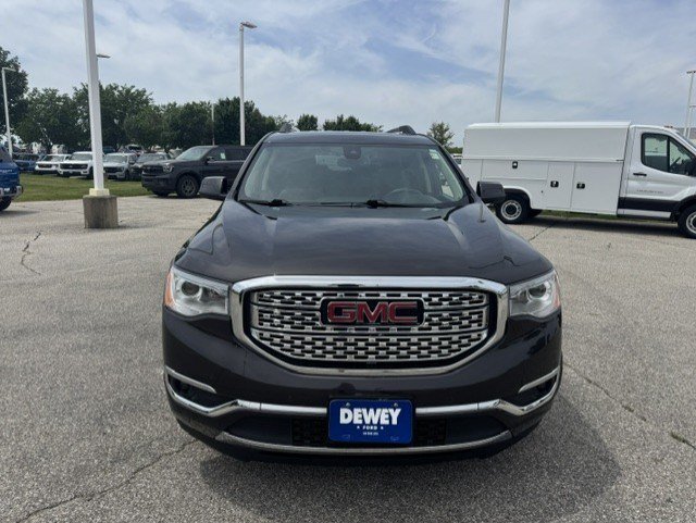 Used 2018 GMC Acadia Denali w/ Technology Package AWD/4WD image 2