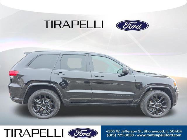 Used 2018 Jeep Grand Cherokee Altitude image 2