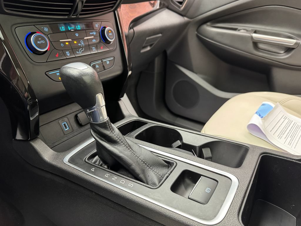 Certified 2018 Ford Escape SEL w/ SEL Sport Appearance Package AWD/4WD image 19