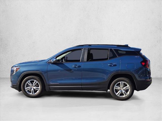 Used 2024 GMC Terrain SLE w/ Driver Convenience Package FWD image 8