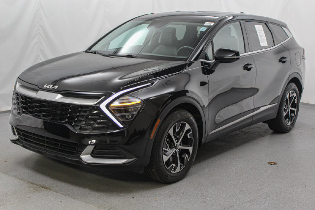 Used 2025 Kia Sportage EX FWD image 5