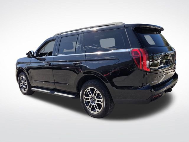 Certified 2025 Ford Expedition Active image 3