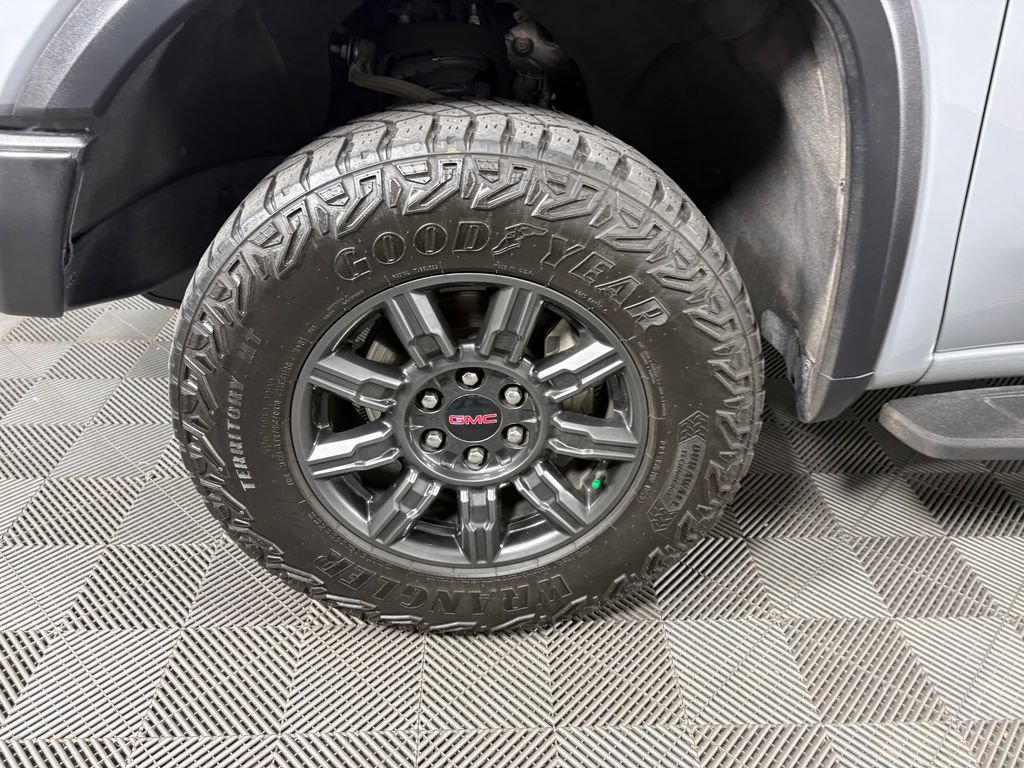 Used 2024 GMC Sierra 1500 AT4X AWD/4WD image 11