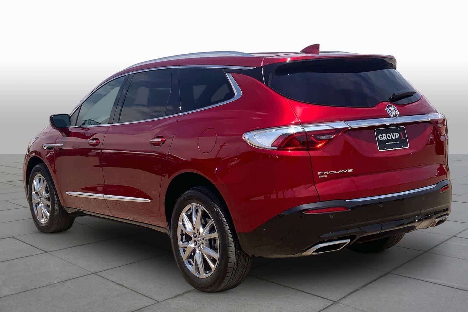 Used 2024 Buick Enclave Premium AWD/4WD image 12