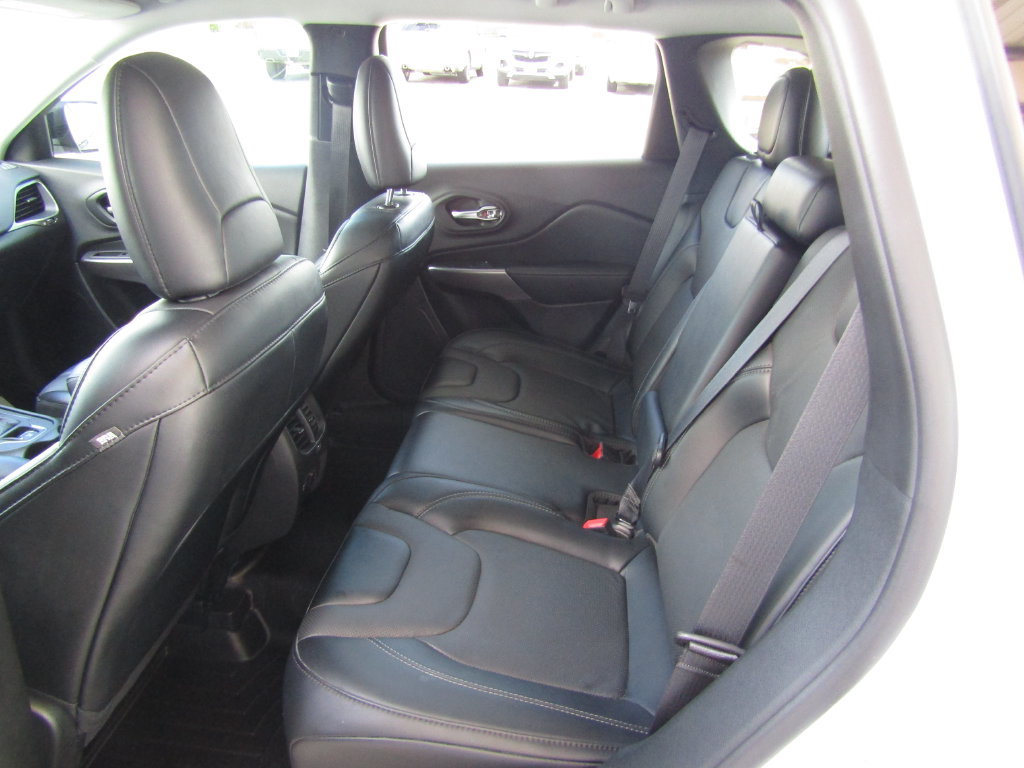Used 2022 Jeep Cherokee Latitude Lux AWD/4WD image 30