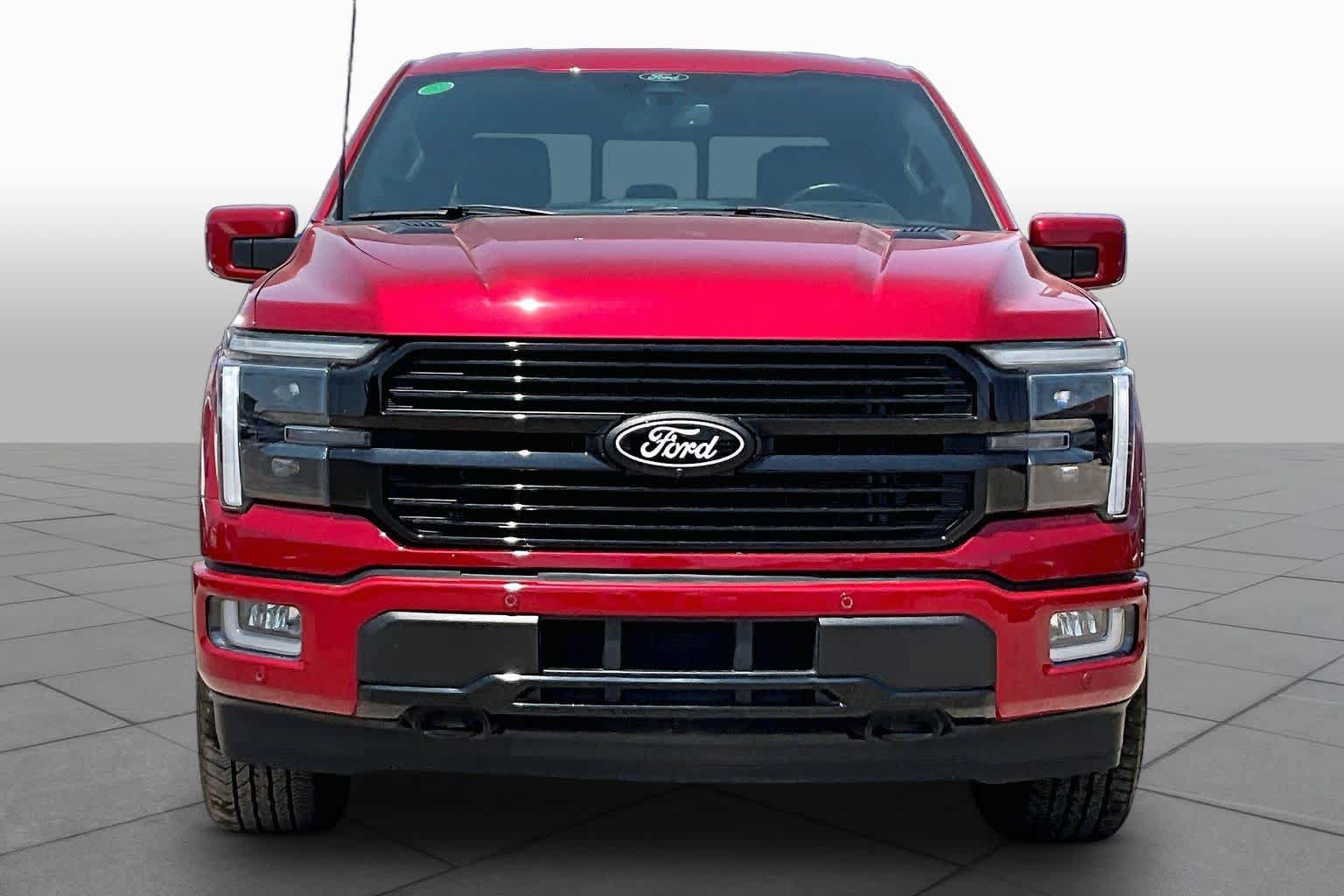 Certified 2025 Ford F150 Platinum w/ FX4 Off-Road Package AWD/4WD image 4