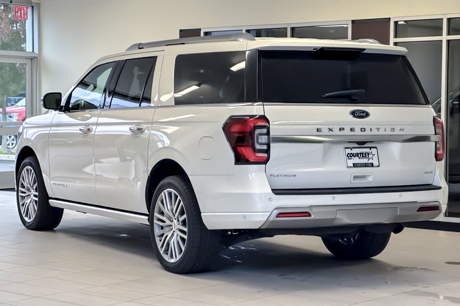 Certified 2022 Ford Expedition Max Platinum AWD/4WD image 6