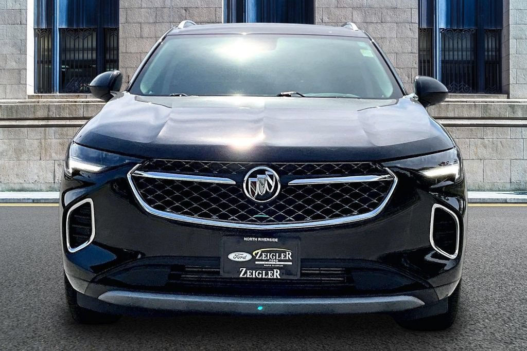 Used 2023 Buick Envision Avenir AWD/4WD image 3