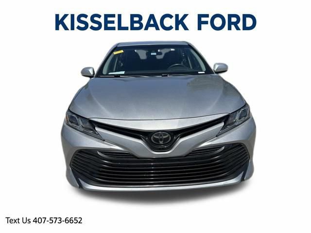 Used 2018 Toyota Camry LE FWD image 8