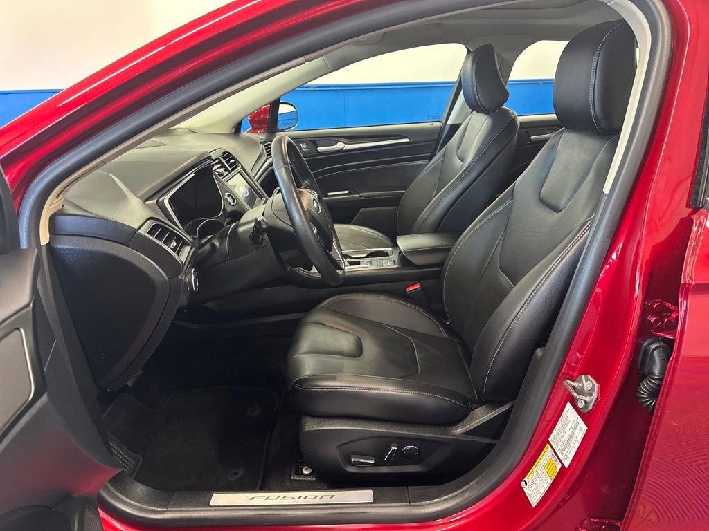 Certified 2020 Ford Fusion Energi Titanium image 9