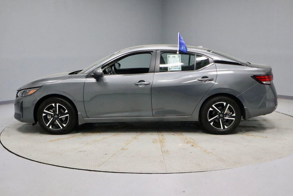 Used 2025 Nissan Sentra SV w/ All-Weather Package image 8