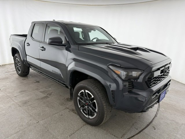 Used 2024 Toyota Tacoma TRD Sport RWD image 3