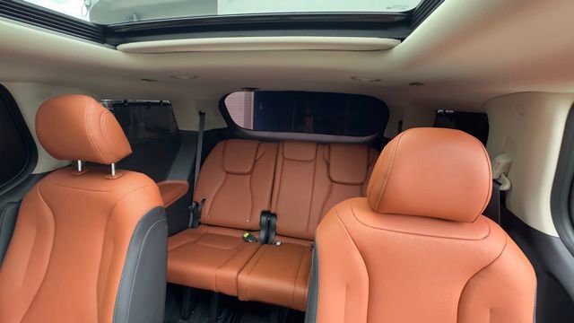 Used 2026 Kia Carnival SX FWD image 19