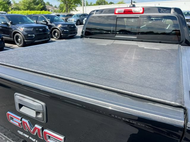 Used 2022 GMC Canyon Elevation w/ Elevation Premium Package AWD/4WD image 12