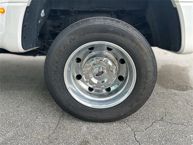 Certified 2017 Ford F450 Platinum w/ Platinum Ultimate Package image 10