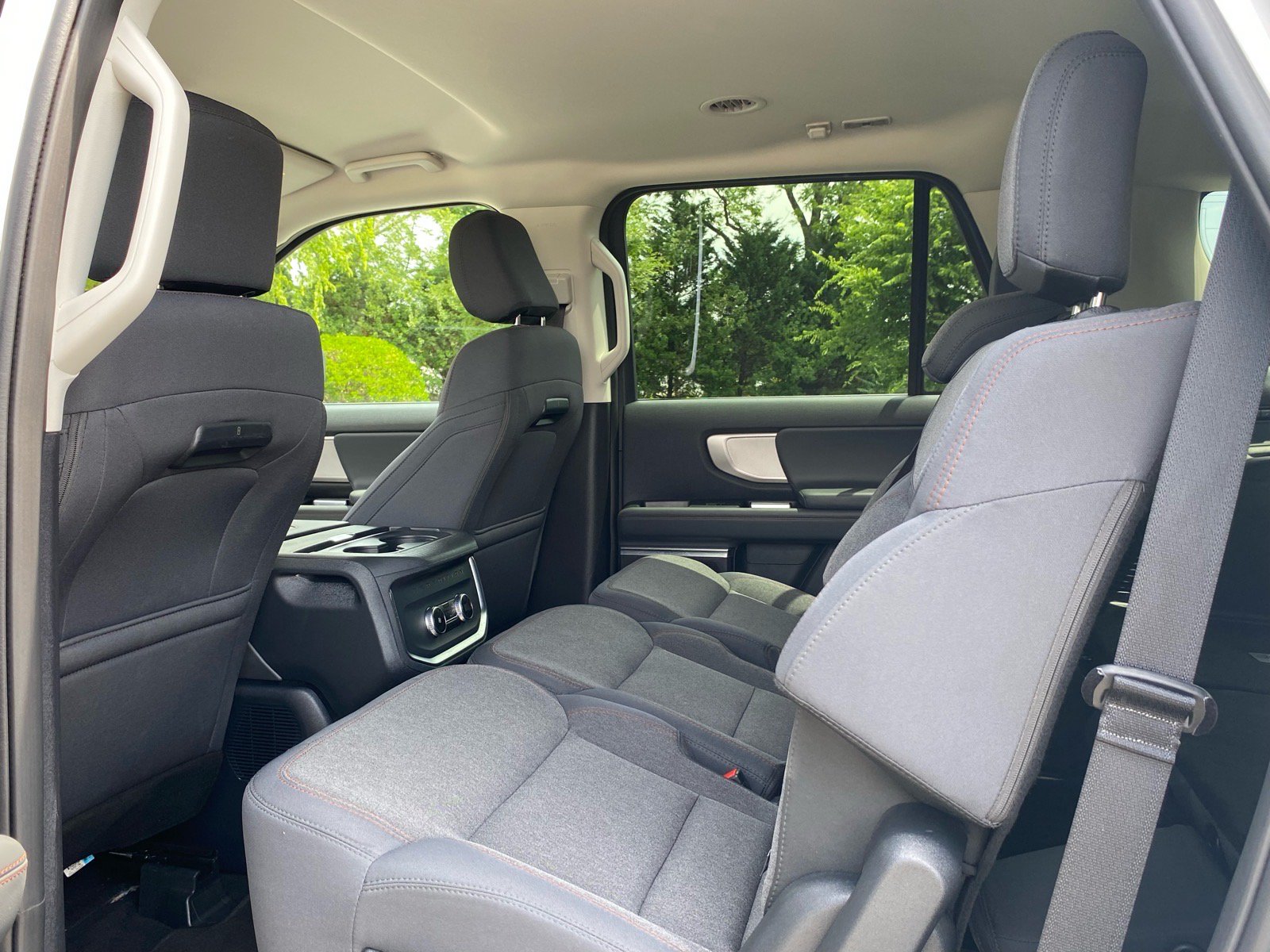 Certified 2025 Ford Expedition Active AWD/4WD image 19