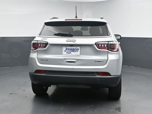 Used 2024 Jeep Compass Latitude AWD/4WD image 10