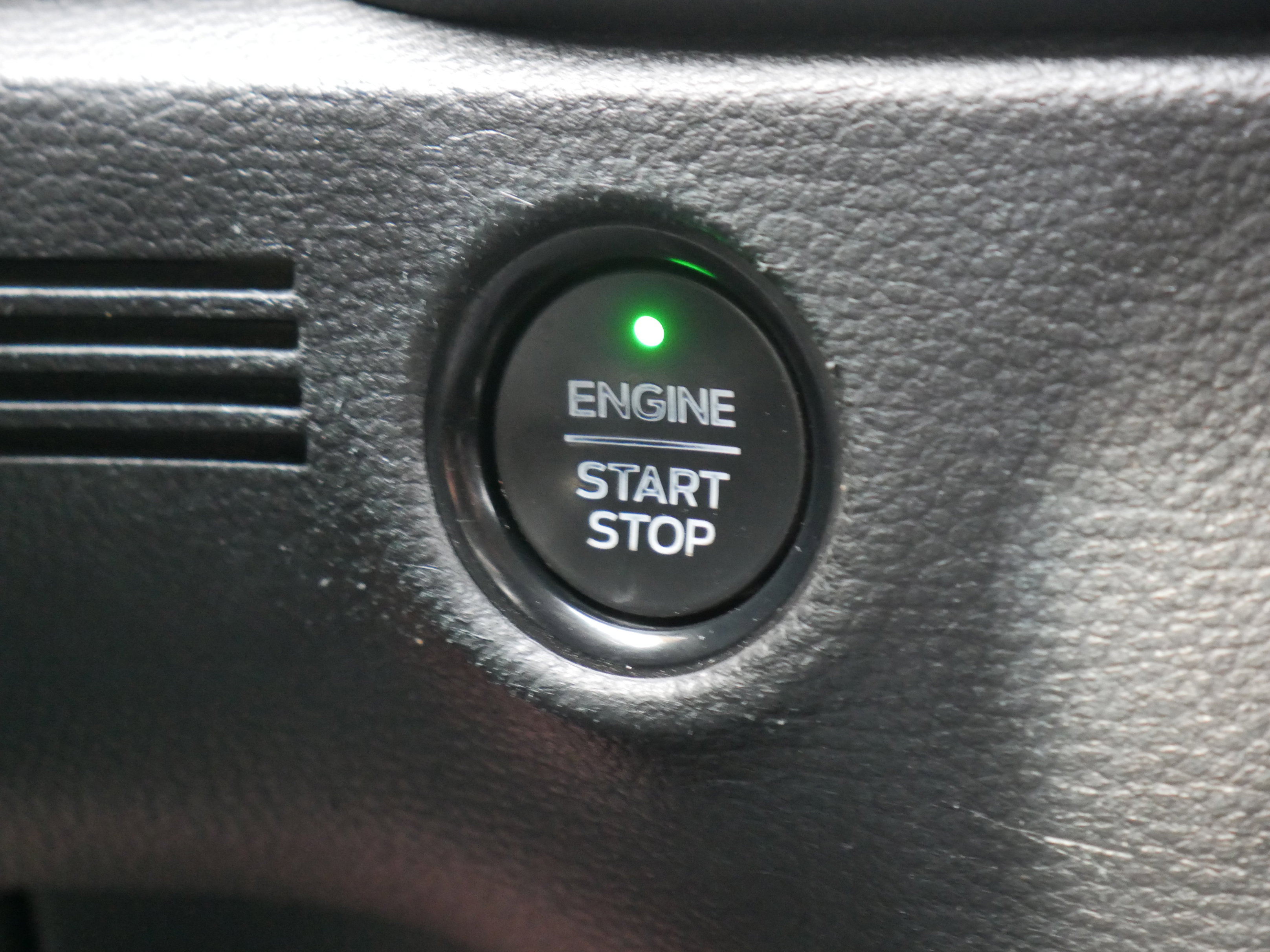 Certified 2019 Ford Ranger Lariat w/ Equipment Group 501A Mid image 8