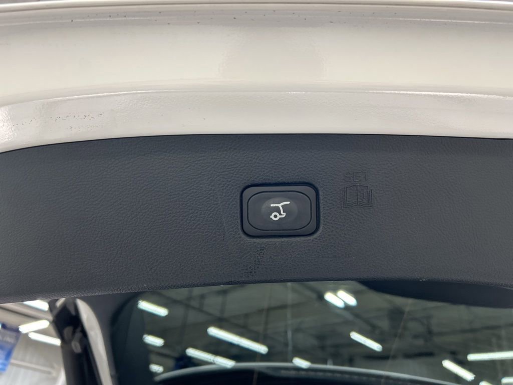 Certified 2022 Ford Edge Titanium image 31