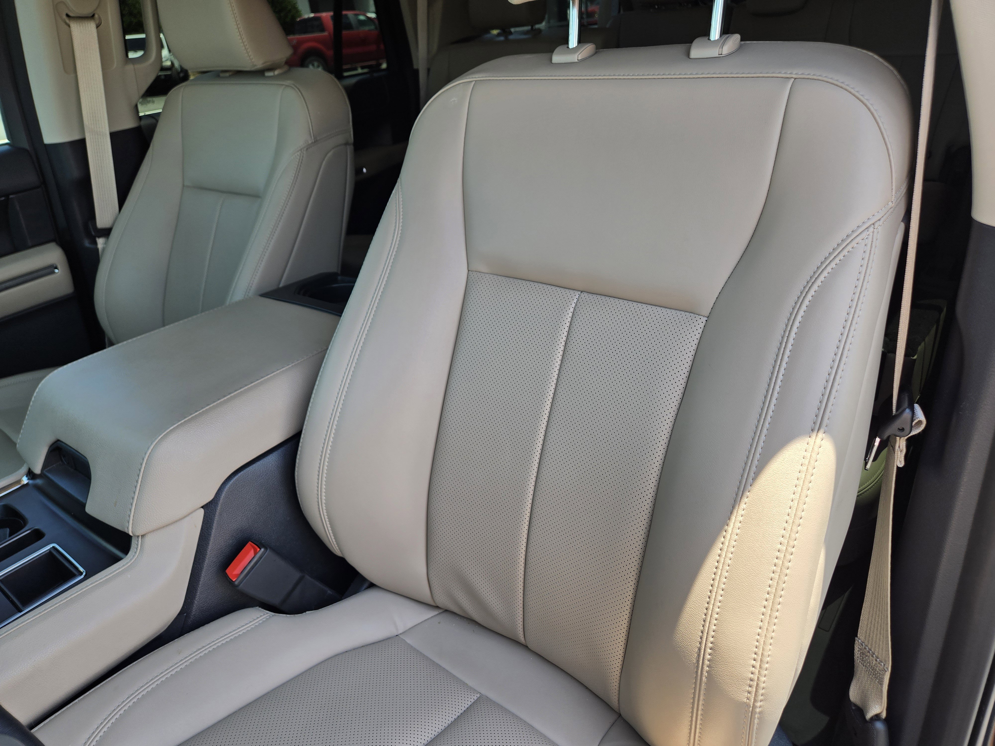 Certified 2024 Ford Expedition Max XLT RWD image 17