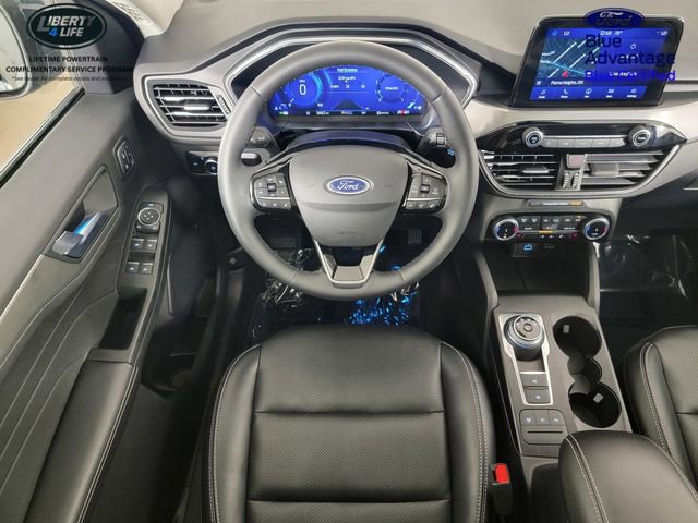 Certified 2022 Ford Escape Titanium w/ Class II Trailer Tow Package image 26